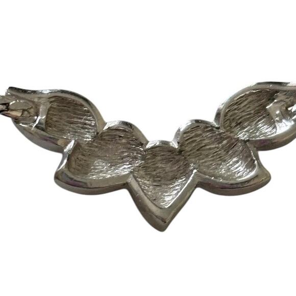 CHRISTIAN DIOR (Signed) BEAUTIFUL Silver-Tone PAVÉ LEAF CLUSTER NECKLACE - Picture 10 of 13